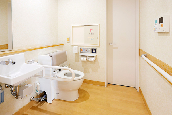 西口潤院長、西口園惠先生 あさひクリニック4