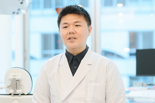 齋藤翔院長 あいおい歯科グループ 池袋駅前歯医者・矯正歯科4