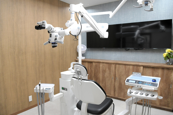 宮本真由院長、三野未來院長 池袋歯科・矯正歯科4