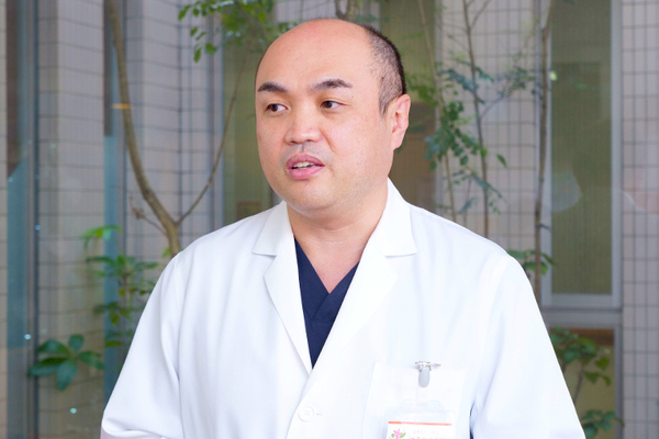 春山幸洋院長 はるやま医院4