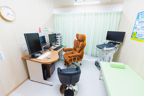 柏木宏幸院長 池袋ふくろう消化器内科・内視鏡クリニック 東京豊島院4