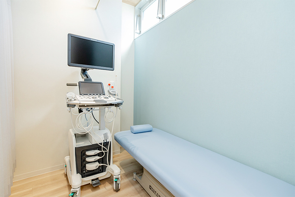 玉岡滉平院長 鶴橋駅前たまおか肛門・内視鏡クリニック4