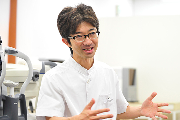 佐藤寛之院長 サトウ眼科4