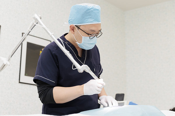 井藤尚武院長 八王子クリニック新宿4