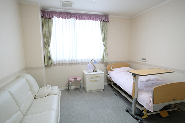 升田春夫院長 三枝産婦人科医院4