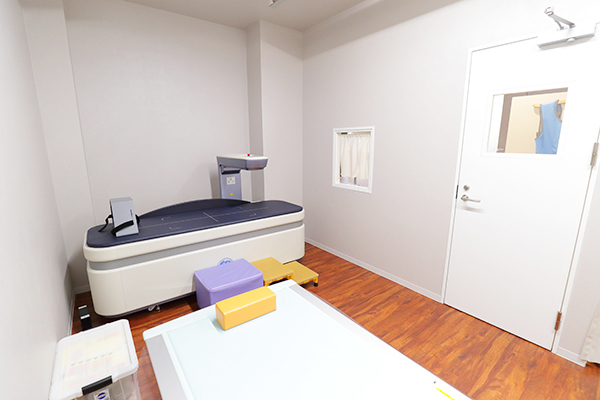 森本佳秀院長 もりもと整形外科4