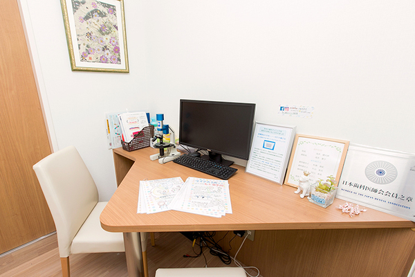 浅井健太郎院長、浅井寛子副院長 あさい歯科クリニック4