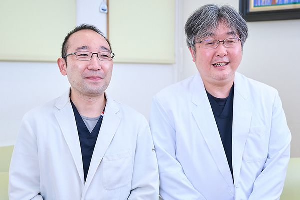 山口智理事長、村上亮介院長、山口和子副院長 やまぐち耳鼻咽喉科・小児科クリニック4