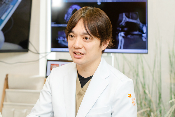 福原隆久院長 あゆみ歯科クリニック松井山手4