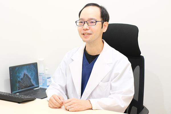 柳原孝章院長、大坪俊介副院長 ひとやすみこころのクリニック姪浜院4