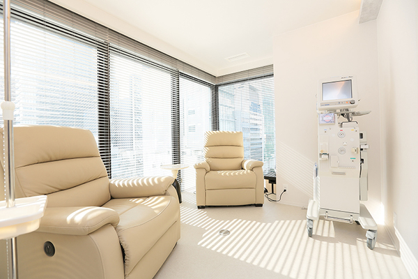 伊藤実喜院長 AMIRI CLINIC4