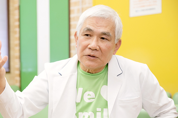 山地善紀院長 善紀クリニック4