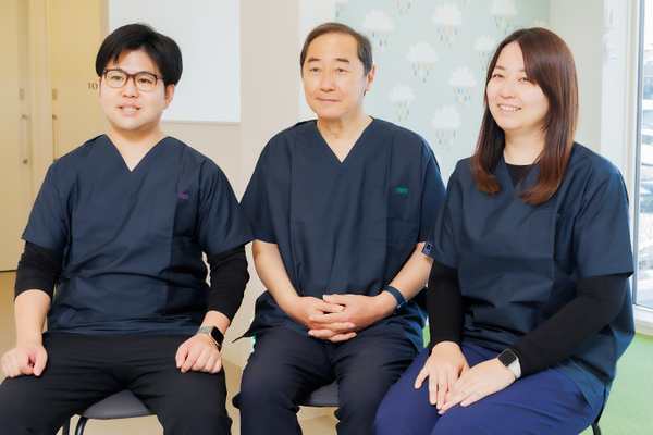 鈴木正彦院長、澤田克也副院長、澤田彩華副院長 神田歯科矯正歯科4