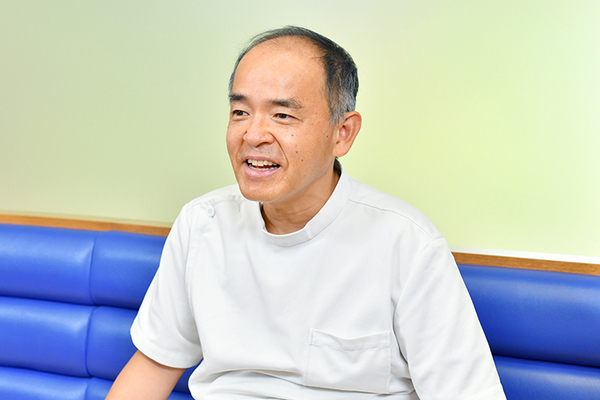 坂野泰造院長 さかの歯科4