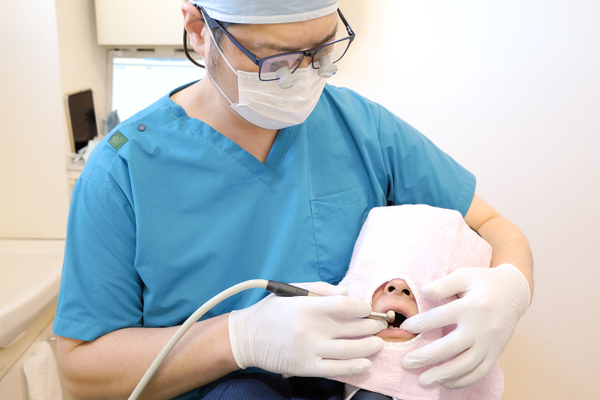 吉岡重保院長、吉岡靖峰副院長 歯科吉岡医院4