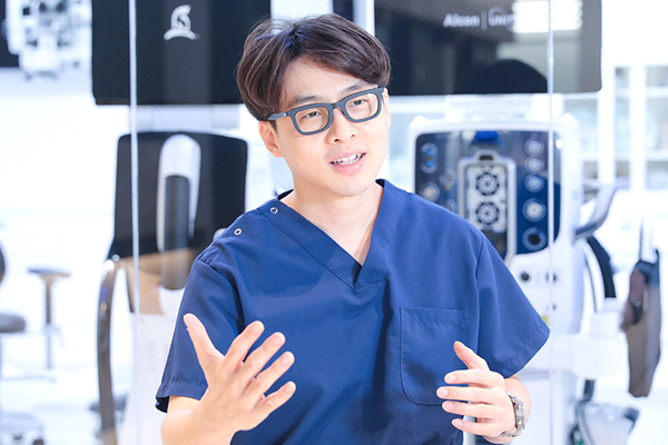 大川隆一院長 錦糸町おおかわ眼科4