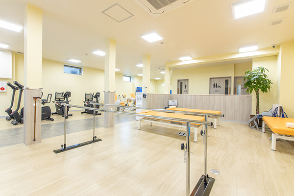 小泉宏太院長 こいずみクリニック 整形外科リハビリテーション科4