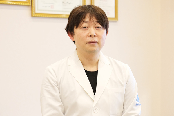 舘野冬樹院長 スマイルクリニック西大島4
