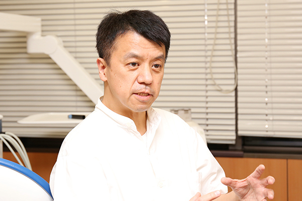 中冨寛院長 中冨歯科4