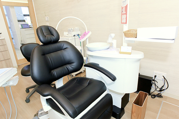 荻野明彦院長、荻野京花先生 みらい歯科こども歯科クリニック4