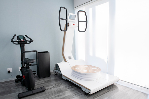 人羅俊明院長 ひとら整形外科リハビリクリニック4