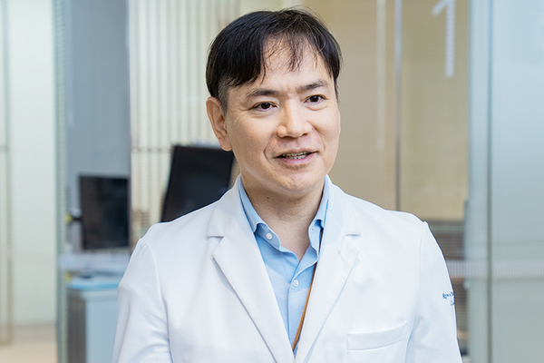 園田祥三院長 鹿児島そのだ眼科・形成外科4