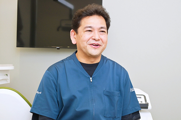 岡崎健院長 HALSA DENTAL CLINIC4