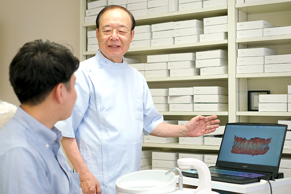 鯨井正夫院長 クジライ矯正歯科4