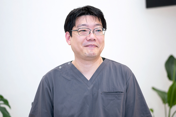 石井康鉉院長 Kデンタルクリニック成城4