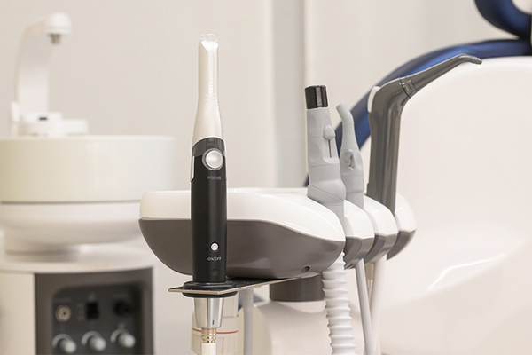 吉田雄一朗院長 十三駅前歯科・矯正歯科4