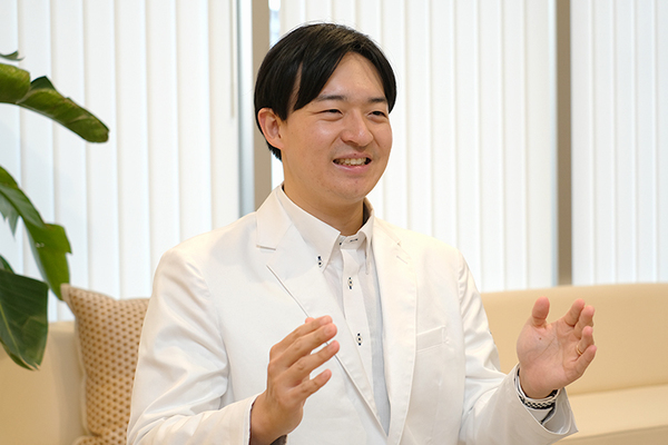 千賀一功院長 花小金井千賀整形外科4