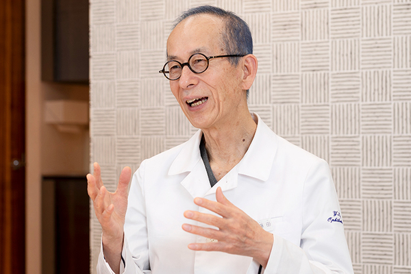 藤田善史院長、中茎敏明副院長、下江千恵美副院長 藤田眼科4