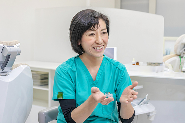 小宮山仁敬院長、星山菜穂子先生 FDOこみやま歯科4