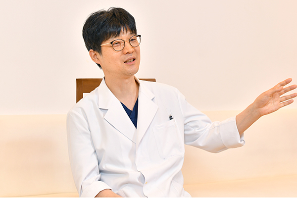 樋上敦院長 ひのうえ皮フ科形成外科クリニック4