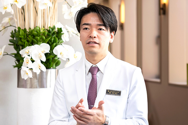 村井亮介院長 Eden Dental Office4