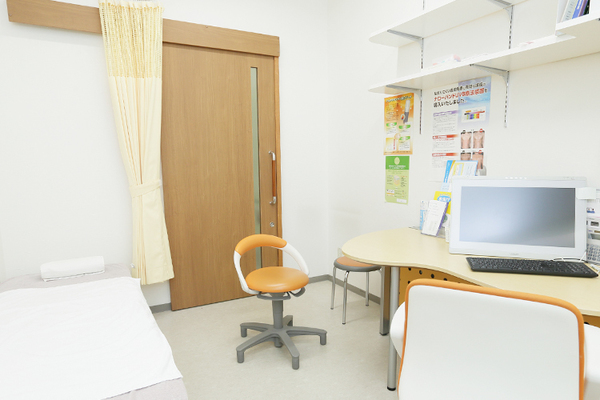 高橋謙院長 たかはし皮膚科クリニック4