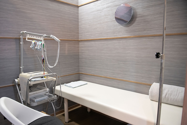 平山顕嗣院長 阪急つかぐち内科クリニック4