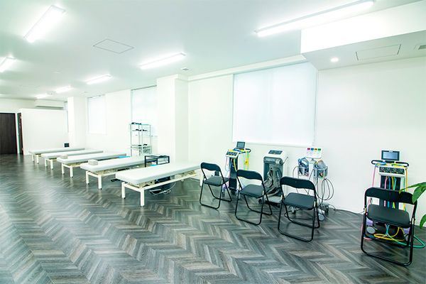 村山一宏院長 ソラリス整形外科 大阪福島リハビリテーションクリニック4