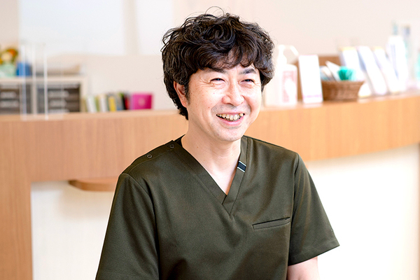 阿藤晃一院長 あとう皮膚科・形成外科クリニック4