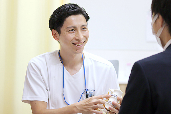 黒岩真弘理事長、黒岩宣親先生 黒岩整形外科内科4