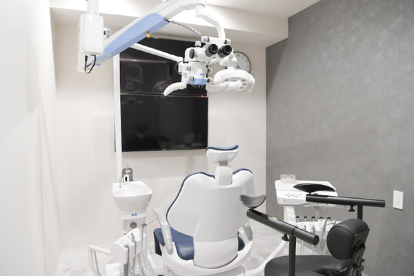 梅本健太院長 UMEMOTO DENTAL OFFICE4