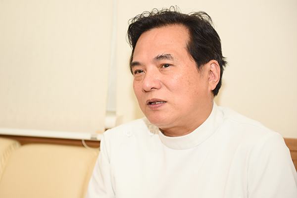 吉村猛院長 吉村レディースクリニック4