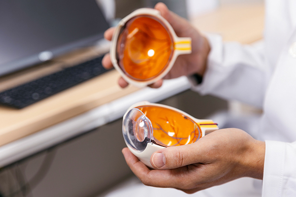 石川悠院長 市ヶ谷駅前いしかわ眼科4