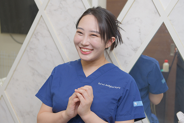 御子柴佑梨院長 ハミール東京デンタルオフィス4