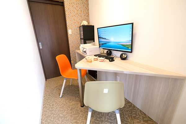 三輪和輝院長、村田陽太郎副院長 クラウン歯科名古屋中村院4