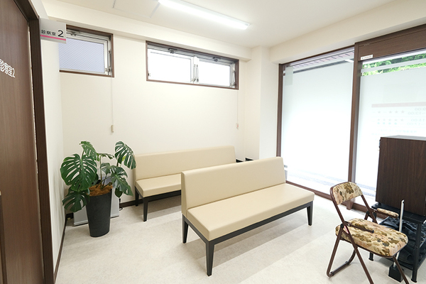 小山俊一院長 まちだファミリークリニック4