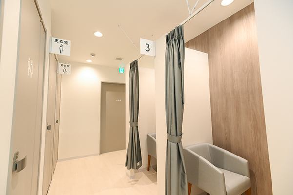 和田由大院長 千歳船橋南口駅前大腸と胃の消化器内視鏡・肛門クリニック 世田谷院4