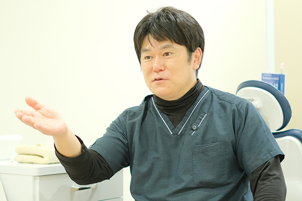 早川慶祐院長 引野口デンタルケアクリニック4