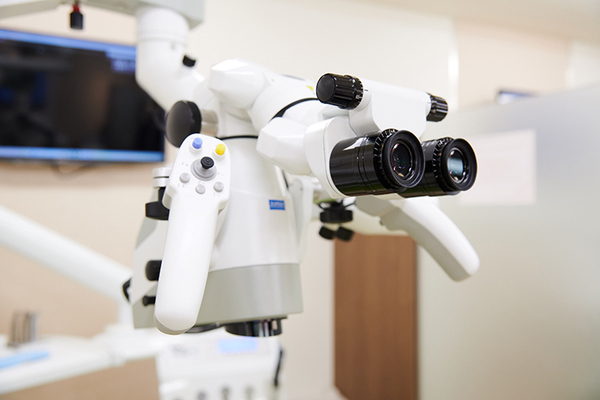 秋山哲郎院長 アイボリー歯科クリニック4