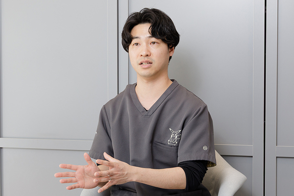 高田喜基院長 もとやまエキ歯科4